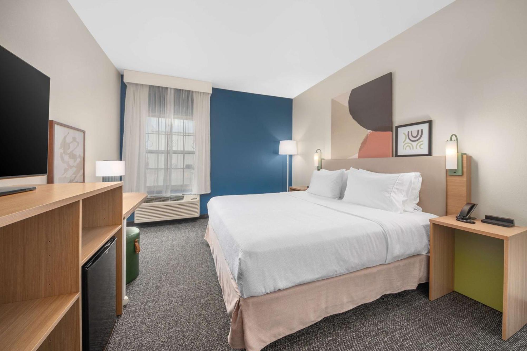 Spark By Hilton Minot Bagian luar foto
